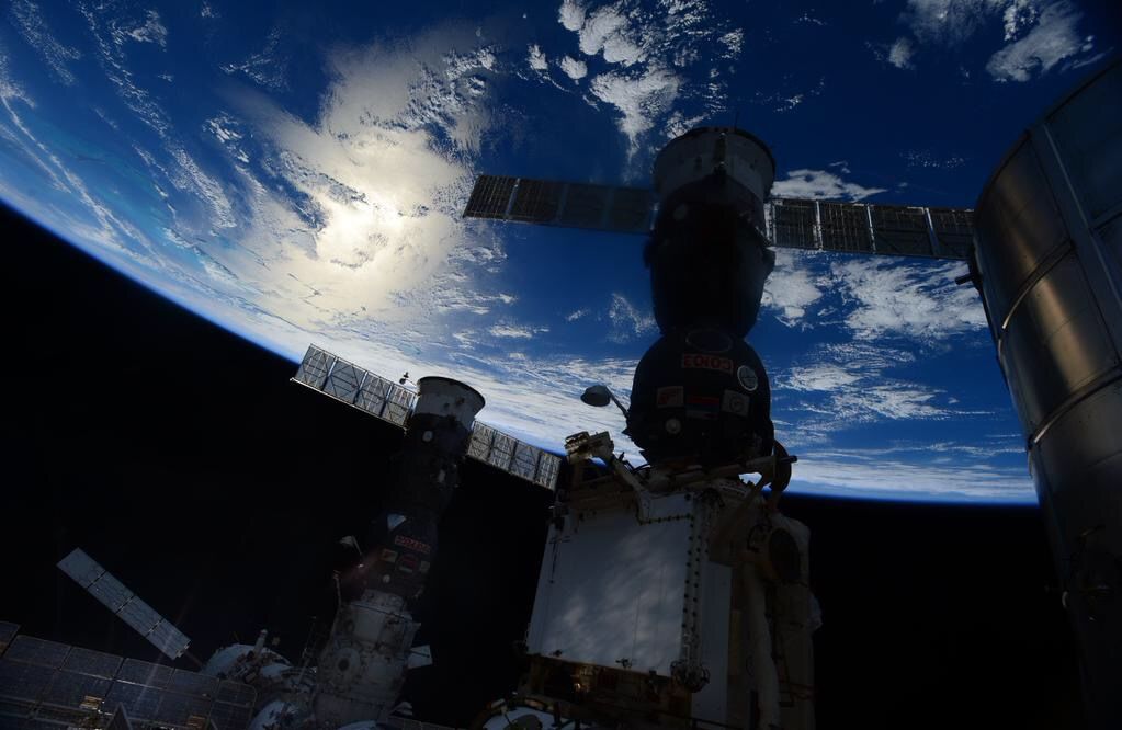 ISS-10