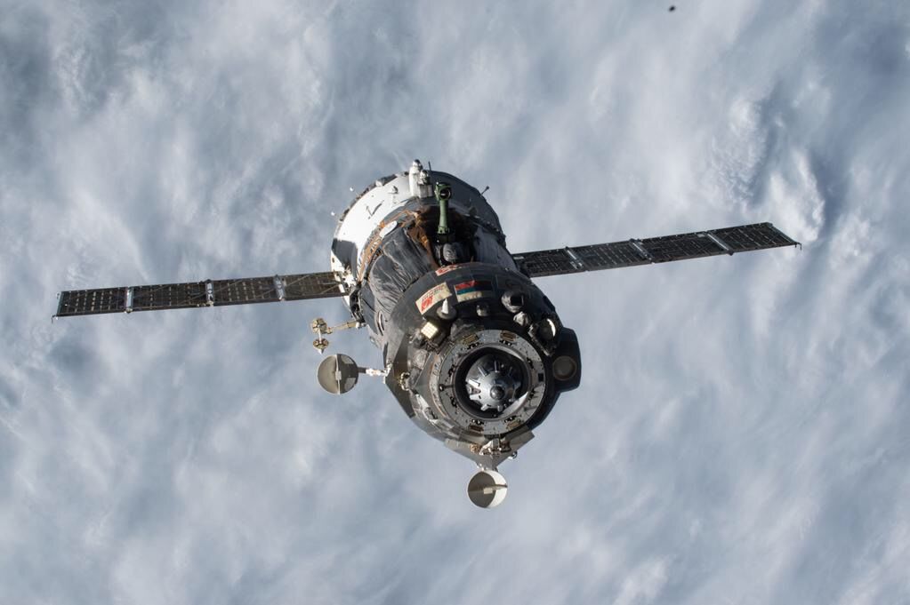 ISS-215