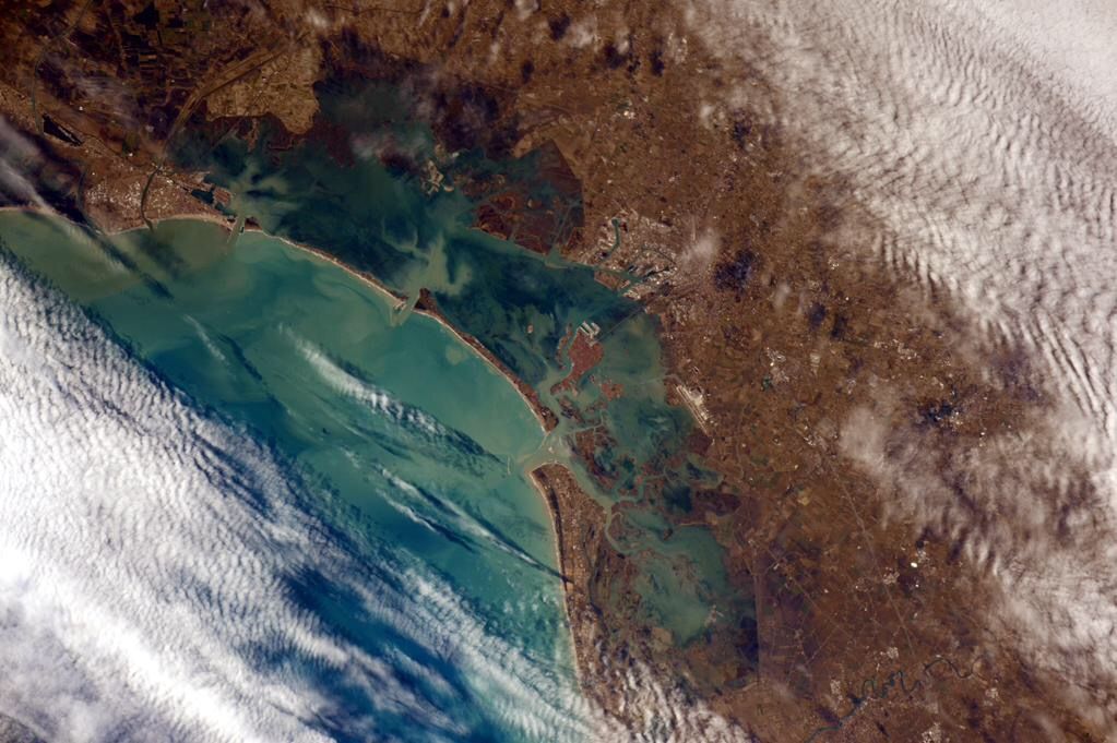 ISS-63